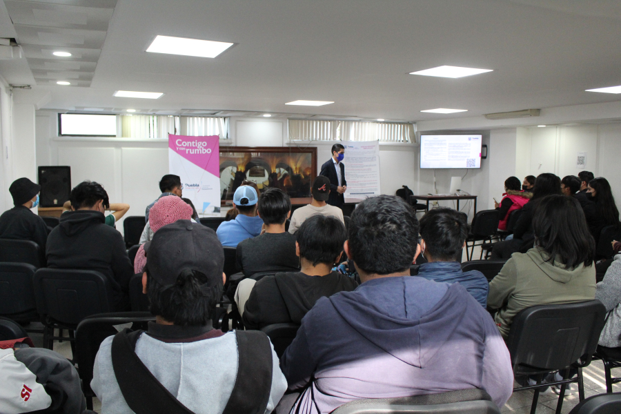 Charla alumnos prepa Benito Juárez